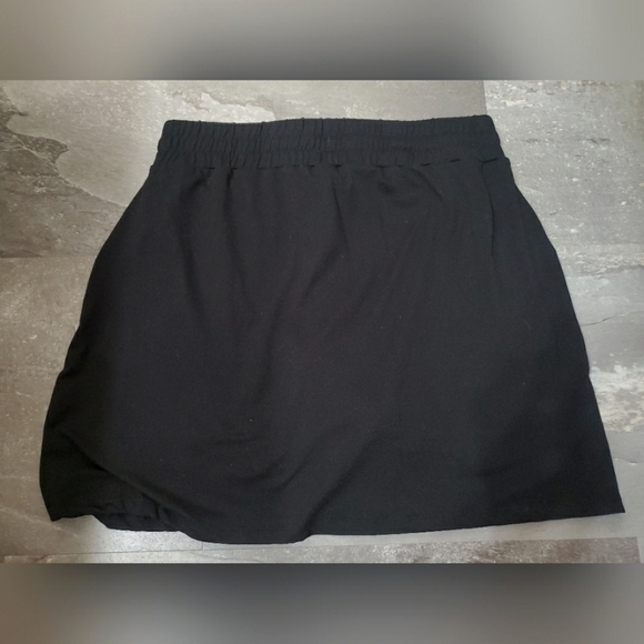 Kyodan Black Women's Skort. Built In Shorts. Size L. Stretchy. Sporty. - Picture 10 of 10